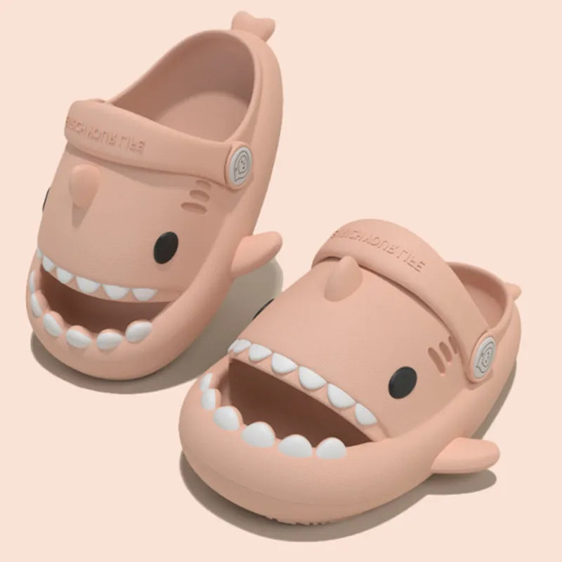 New gradient shark cartoon kids’ slippers - trendy beach