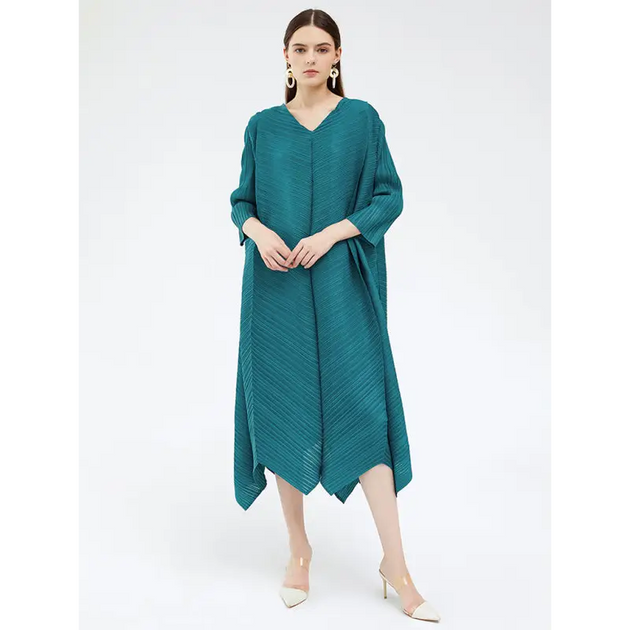 Women’s three quarter length sleeves pullover style luster a line midi Nexellus