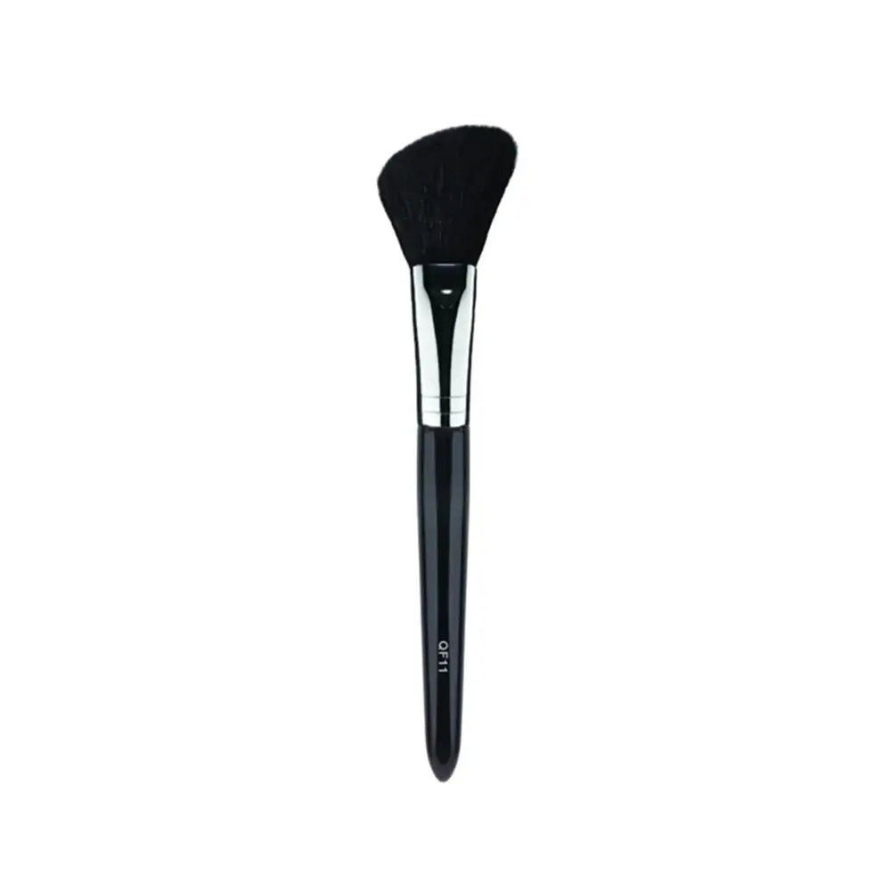 Angled blush brush - Face