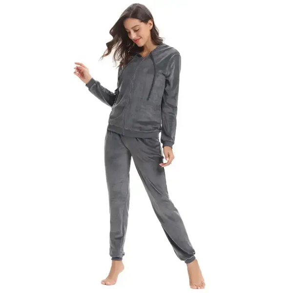 Casual/ comfortable and stylishwomen&#39;s velvet suit Nexellus