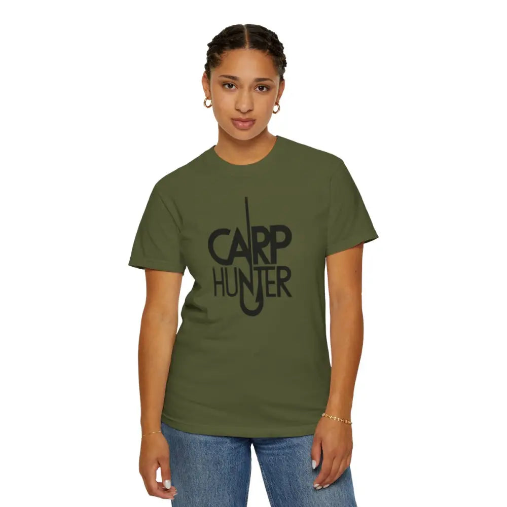 Catch carp in style with our “carp hunter” unisex