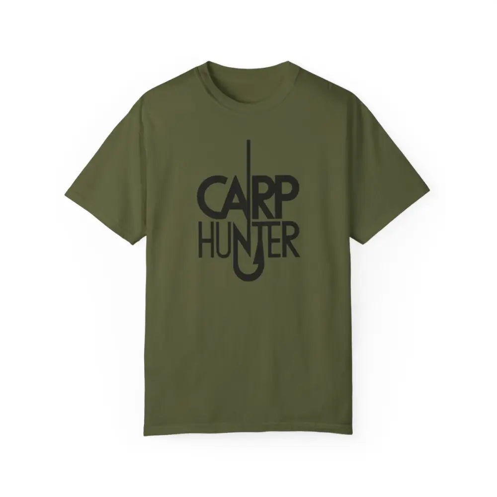 Catch carp in style with our “carp hunter” unisex