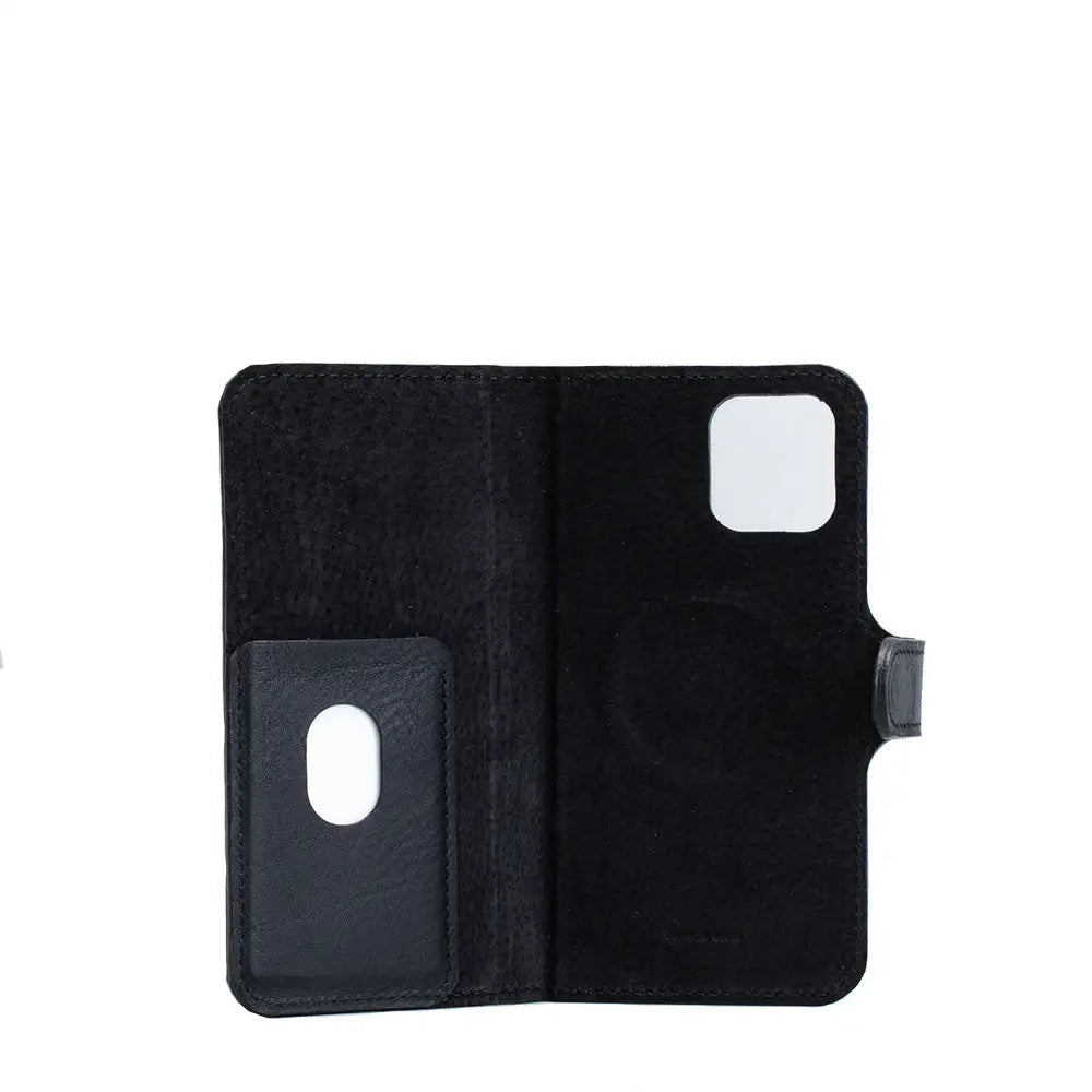 Full-grain leather folio wallet with magsafe - spindly