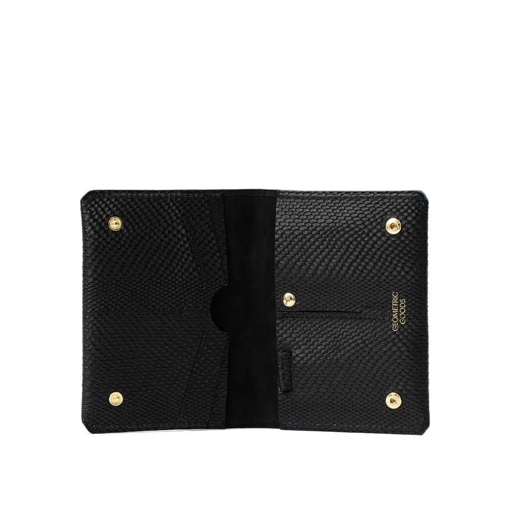 Leather airtag travel wallet - Black Snake Print