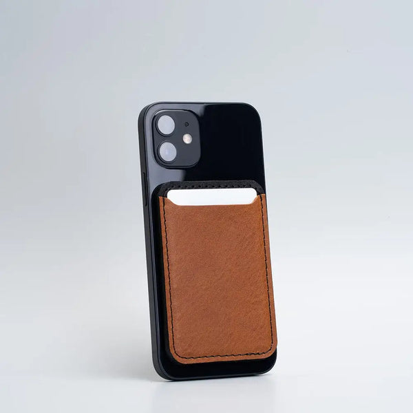 Leather wallet with magsafe - two colors