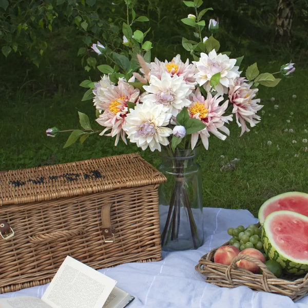 Lush pink dahlia - Single Stem Flowers