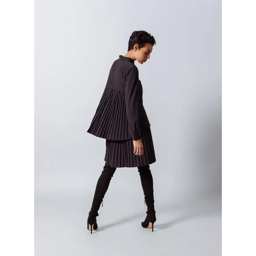 Luxe Black Pleated Skirt - Nexellus