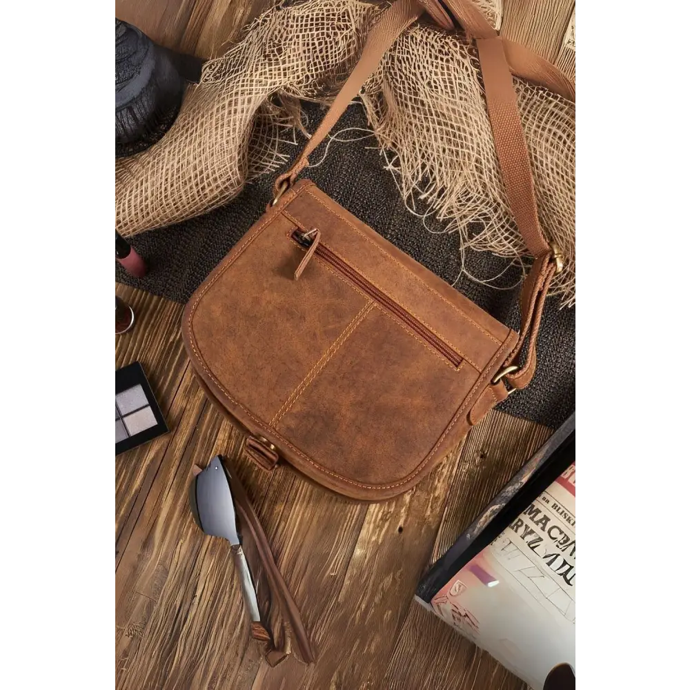 Natural leather bag galanter