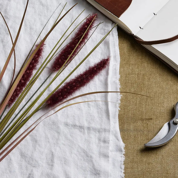 Ruby triple grass stem - Single Stem Flowers