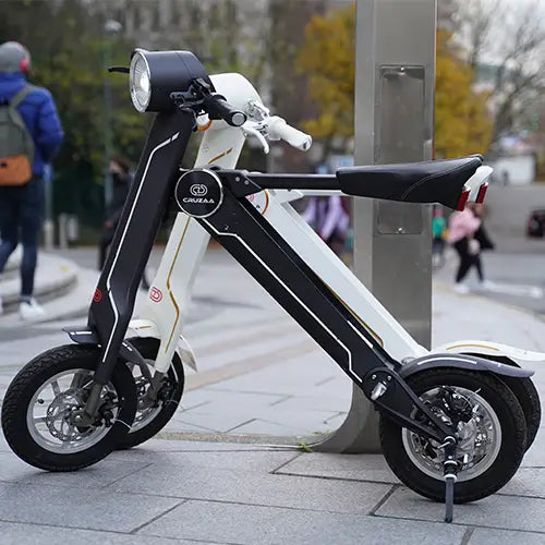 The cruzaa pro electric scooter - 35km range & 25kmh top