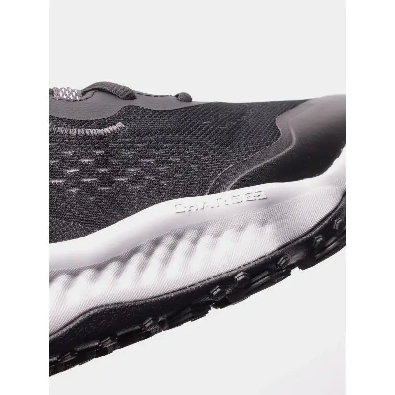 Under armor charged maven m 3026136-002 shoes