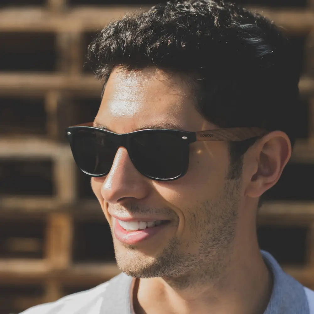 Walnut wood classic style sunglasses with black polarized