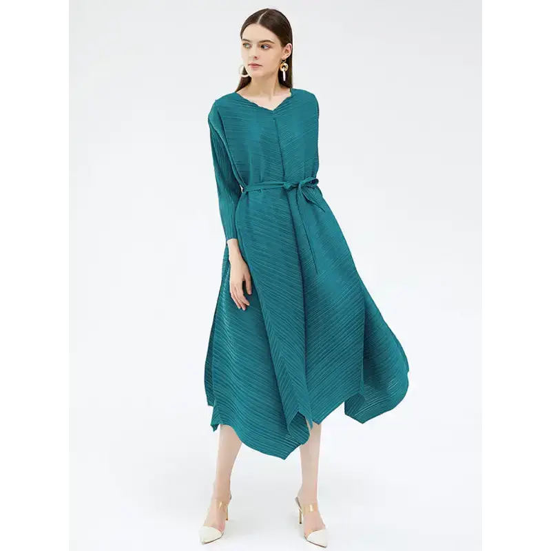 Women’s three quarter length sleeves pullover style luster a line midi Nexellus