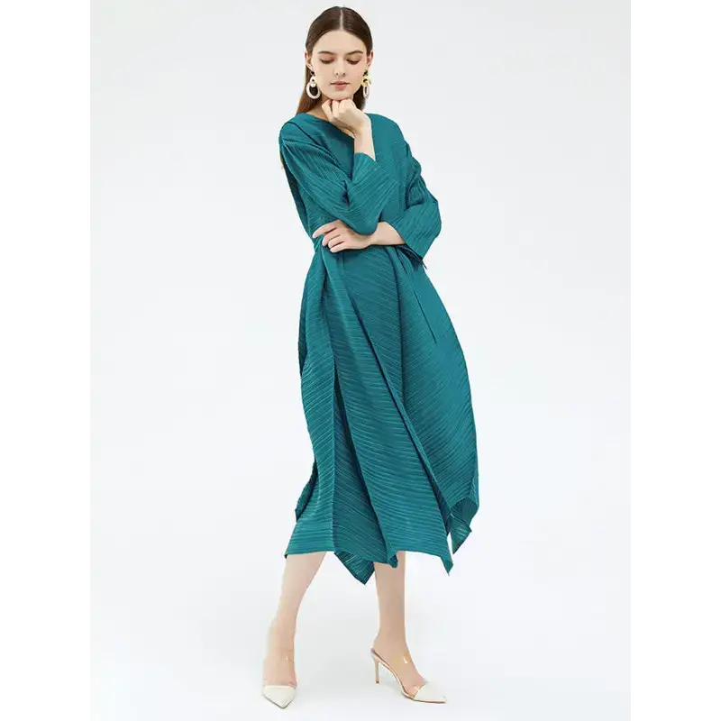 Women’s three quarter length sleeves pullover style luster a line midi Nexellus