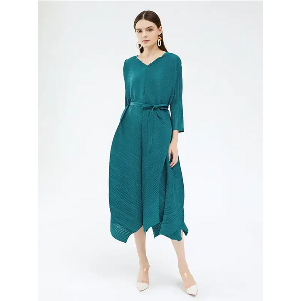 Women’s three quarter length sleeves pullover style luster a line midi Nexellus